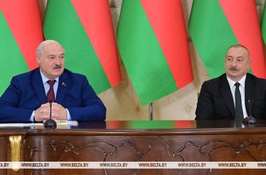 Фото: Назначения в Вооруженных Силах, важные договоренности с Азербайджаном, визит в Карабах и послания за рубеж. Итоги недели Президента