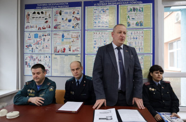 Фото: В Свислочском районе проходит единый день информирования. Ключевая тема, которую обсуждают в коллективах, – «Чернобыль: от возрождения до устойчивого развития»