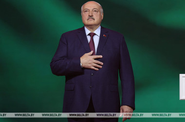 Фото: Александр Лукашенко выступил на патриотическом форуме "Мы - беларусы!", посвященном Дню народного единства