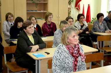 Фото: Торговля и строительство на все сто