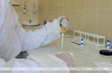 Фото: В Украине мужчина в третий раз заразился COVID-19