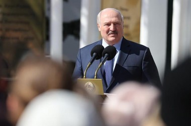 Фото: "Это было самое тяжелое решение". О чем Александр Лукашенко признался жителям чернобыльских районов