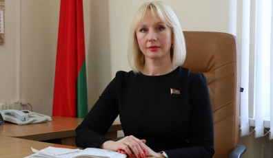 Фото: Поздравление члена Совета Республики Елены Стальбовской с Днем Победы