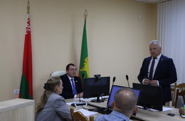 Фото: На планерке у председателя райисполкома: «О наведении порядка, развитии студотрядовского движения и безопасности»