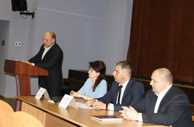 Фото: На диалоговой площадке встретились представители районной власти и предприниматели(+видео)
