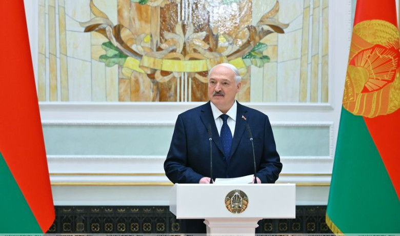 Фото: Александр Лукашенко в преддверии священного праздника Дня Победы вручил государственные награды