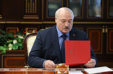 Фото: Лукашенко обозначил задачи и отметил уникальность кадровых решений по министрам ЖКХ и Минтранса