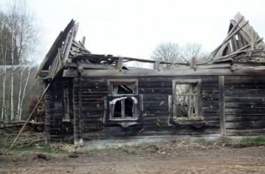 Фото: Каму патрэбен пустуючы дом?