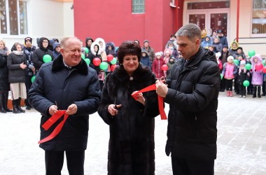 Фото: Сегодня прошло торжественное открытие Порозовской СШ после капитального ремонта