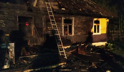 Фото: В д. Большие Масушины горел жилой дом