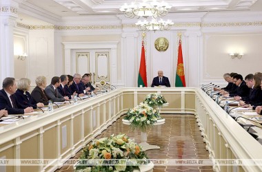 Фото: Лукашенко: вступительная кампания в вузы не должна быть лотереей