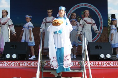 Фото: Свіслаччына адзначыла два галоўных святы – Свіслацкі кірмаш і раённыя Дажынкі (+відэа)