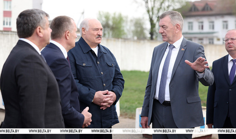 Фото: Образец для всей страны. Александр Лукашенко на примере Шкловского района определил курс развития регионов