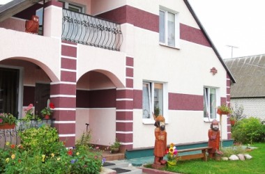 Фото: Дом велик лежать не велит
