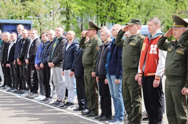 Фото: «Служить и защищать – призвание тех, кто любит свою страну». Призывники Гродненщины отправились к месту срочной службы