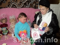 Фото: Волонтеры Красного Креста – ко Дню инвалидов