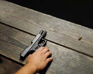 Фото: Сдай оружие без последствий! 