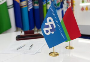 Фото: Экономический шантаж и нарушение прав десятков тысяч людей