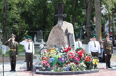 Фото: В камне живут слава и скорбь