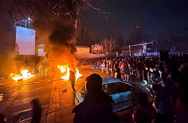 Фото: Гидра «цветной революции». Зачем коллективный Запад качает ситуацию  в Иране и поджигает Ближний Восток