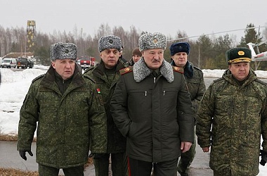Фото: Воздушные бои, ракетные удары и десантники. Что продемонстрировали Александру Лукашенко на учении "Союзная решимость"