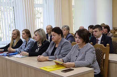 Фото: Рассмотрено в райисполкоме: питание школьников и социальная поддержка населения