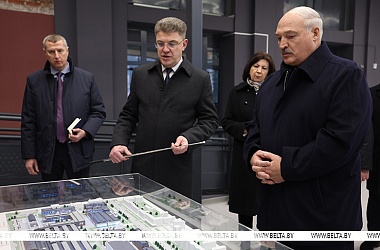 Фото: Александр Лукашенко: локализация для Беларуси - это важнейший вопрос, а не просто имиджевый проект