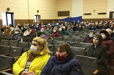 Фото: «Вас сюда не приглашали». Прошло собрание акционеров ОАО «Акр-Агро»