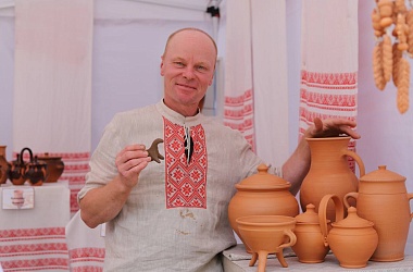 Фото: Уникальные особенности Свислочского района демонстрируют на "Дажынках" наши земляки