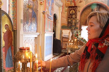 Фото: Православные верующие празднуют Благовещение Пресвятой Богородицы