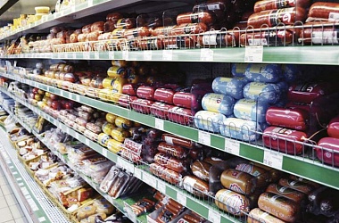 Фото: Нововведение в торговле: шрифт на ценниках продуктов питания стал больше