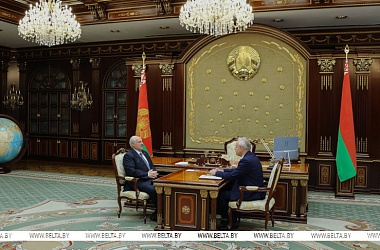 Фото: "Работает неплохо". Александр Лукашенко оценил деятельность белорусского парламента