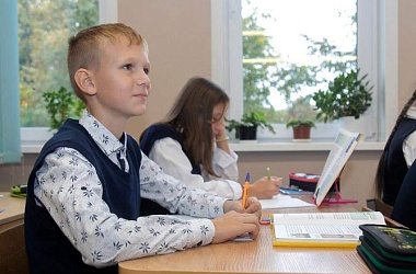 Фото: 18 октября во всех школах Беларуси пройдет единый урок «Тепло родительской души»
