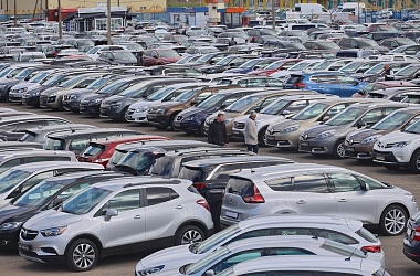 Фото: Личный импорт легковых автомобилей в Беларусь почти вдвое превысил дилерские продажи внутри страны
