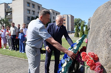 Фото: Сегодня Свислоччина отмечает 81 год со дня освобождения от немецко-фашистских захватчиков