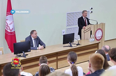 Фото: Владимир Караник встретился с первокурсниками Гродненского медуниверситета
