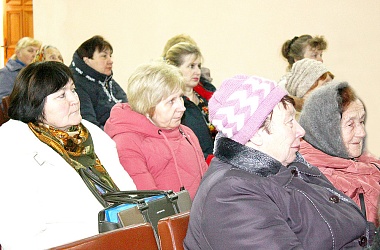 Фото: Председатель Свислочского районного Совета депутатов Виктор Субботка встретился с жителями агрогородка Незбодичи 