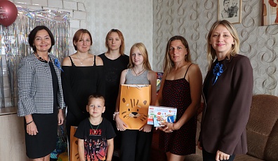 Фото: Акция "Соберем детей в школу": Белорусский союз женщин помогает свислочским школьникам подготовиться к 1 сентября