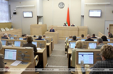 Фото: Чеботарь на представлении программы-2030 в Совете Республики: главная цель - новое качество жизни белорусов