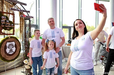 Фото: Сколько зарабатывают и тратят белорусские семьи и как их поддерживает государство. Статистика ко Дню семьи