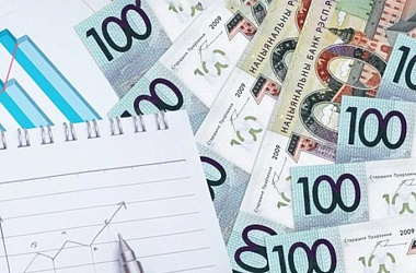 Фото: Врачи, учителя, соцработники: кому ждать роста зарплат в 2025 году