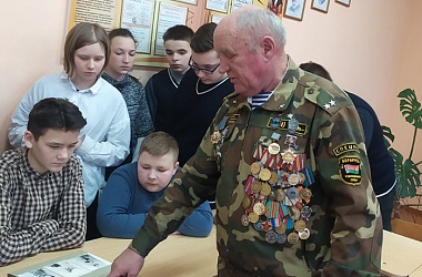 Фото: В Порозовской средней школе прошел круглый стол на тему «Афганистан – наша память и боль»