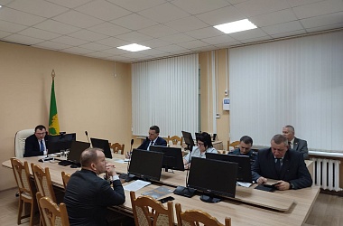 Фото: На планерке у председателя райисполкома: « О техосмотре, кибербезопасности и наградах»