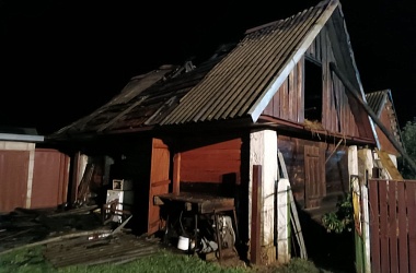 Фото: На улице Юбилейной в Свислочи произошел пожар