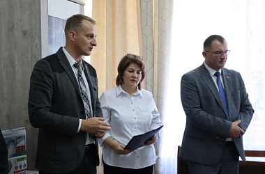 Фото: Руководство района поздравило с Днем пожилых людей представителей старшего поколения
