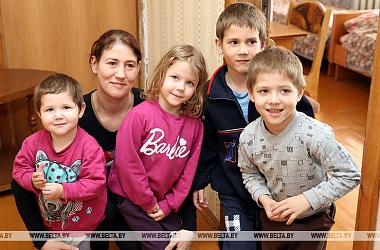 Фото: 574 Ukrainians enter Belarus in three days