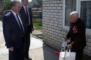 Фото: Спасибо, герои минувшей войны!