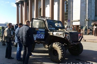 Фото: Бездорожье  дорогого стоит