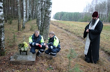 Фото: Зажглись лампадки у дорог