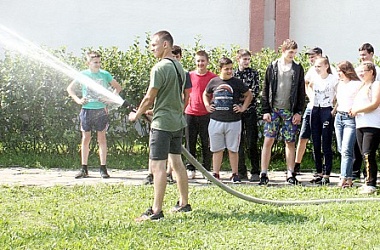 Фото: «Юность» встречала юных
